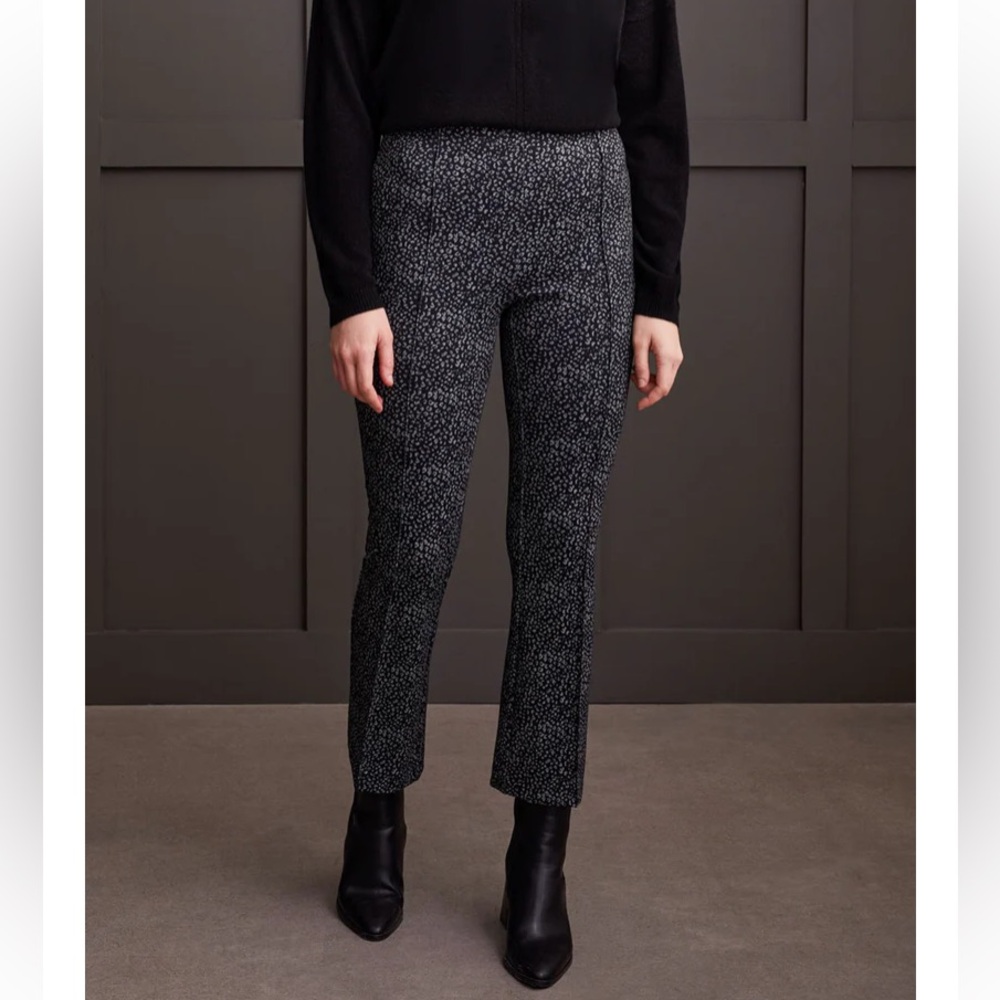 NWT Tribal Pull On Ankle Pant Black Animal Print L